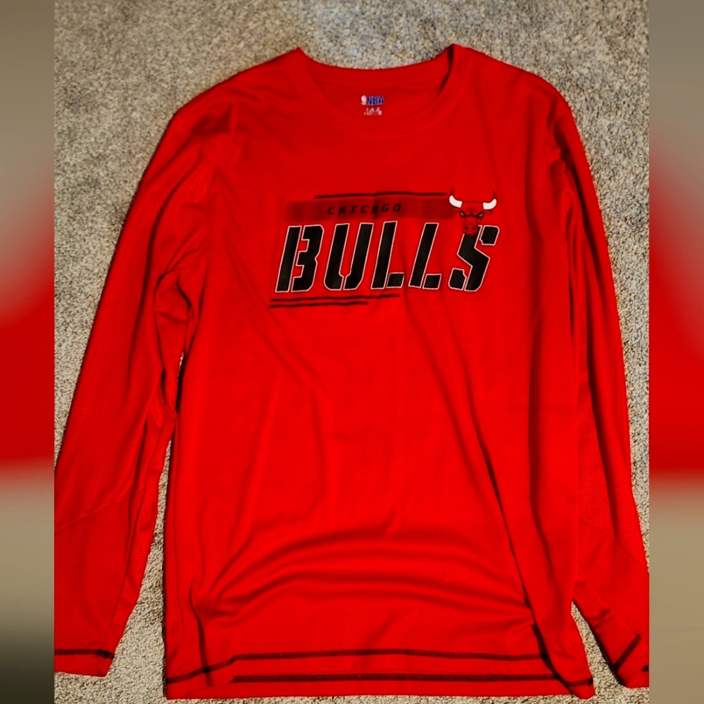 Chicago Bulls Red Long Sleeve Shirt